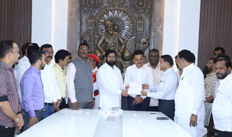 Dahi Handi Coordination Committee officials met the Chief Minister and welcomed the decisions regarding Govinda